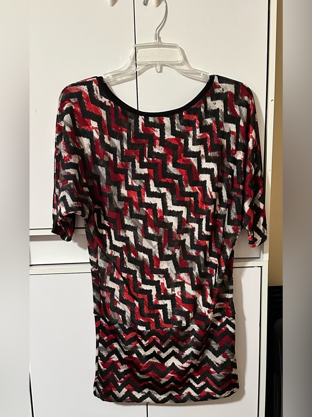 Women's Zigzag Short Sleeve Tunic in Red, Black & White